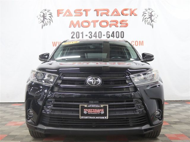 2019 Toyota Highlander SE