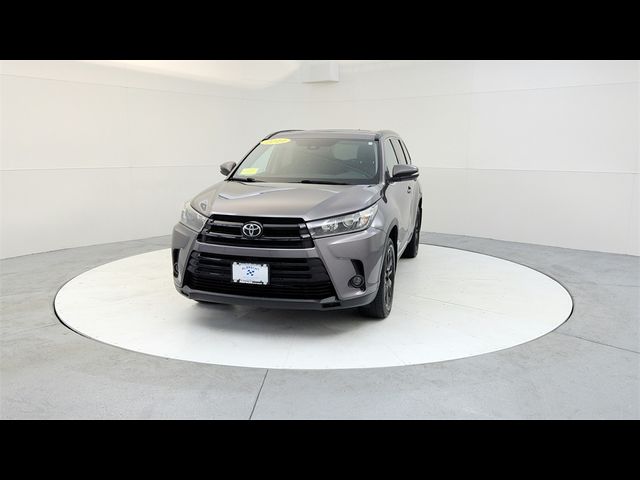 2019 Toyota Highlander SE