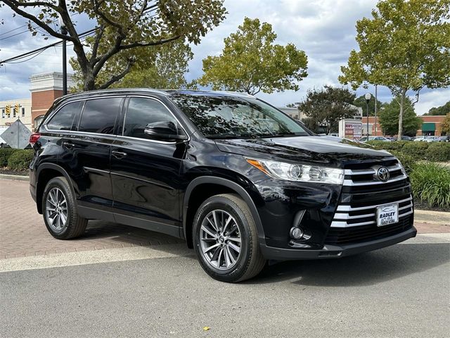 2019 Toyota Highlander SE