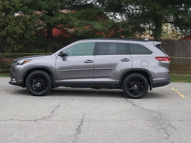2019 Toyota Highlander SE