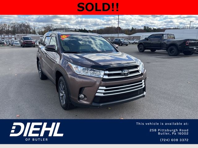 2019 Toyota Highlander SE