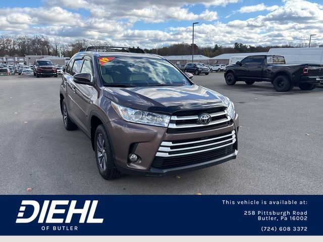 2019 Toyota Highlander SE