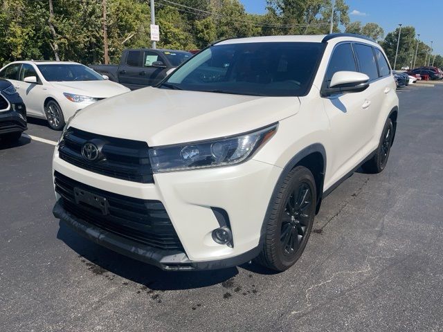 2019 Toyota Highlander SE