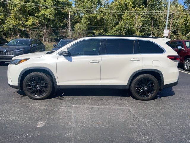 2019 Toyota Highlander SE