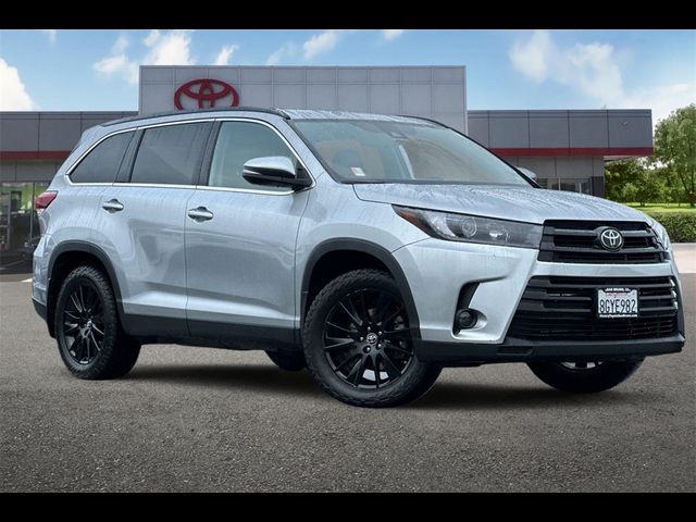 2019 Toyota Highlander SE