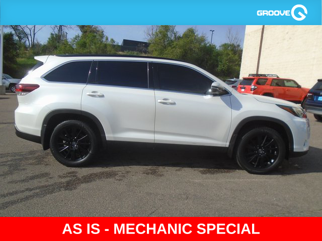 2019 Toyota Highlander SE