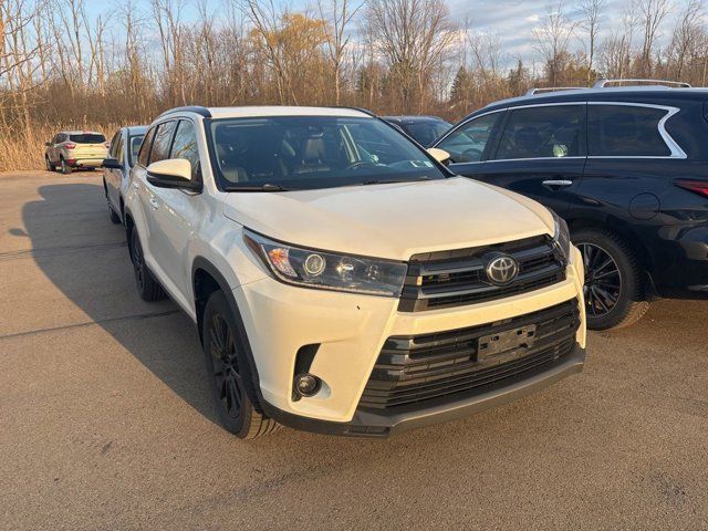 2019 Toyota Highlander SE