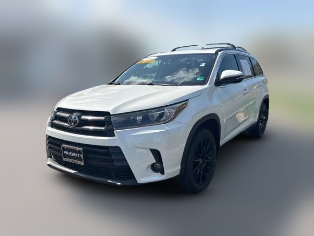 2019 Toyota Highlander SE