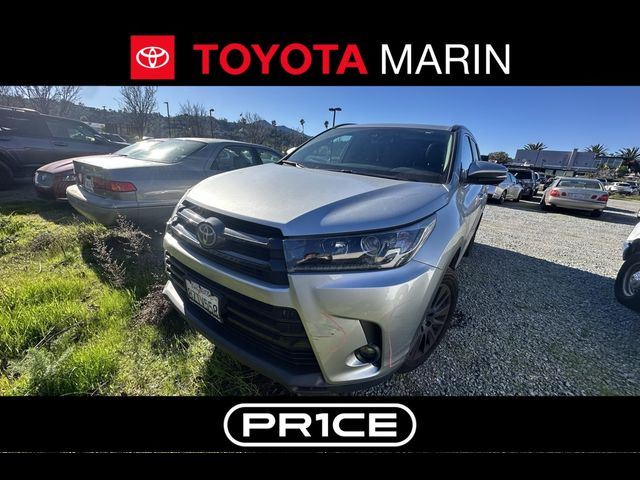 2019 Toyota Highlander SE