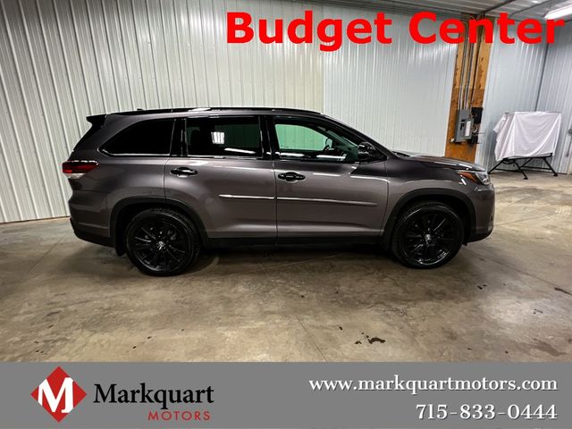 2019 Toyota Highlander SE