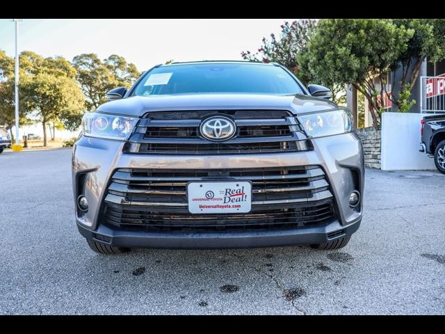 2019 Toyota Highlander SE