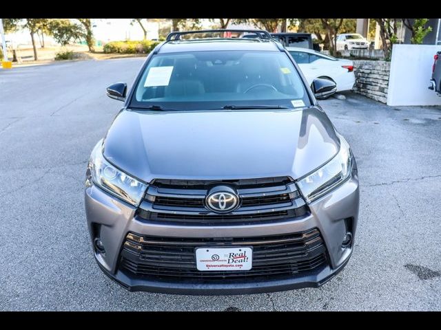 2019 Toyota Highlander SE