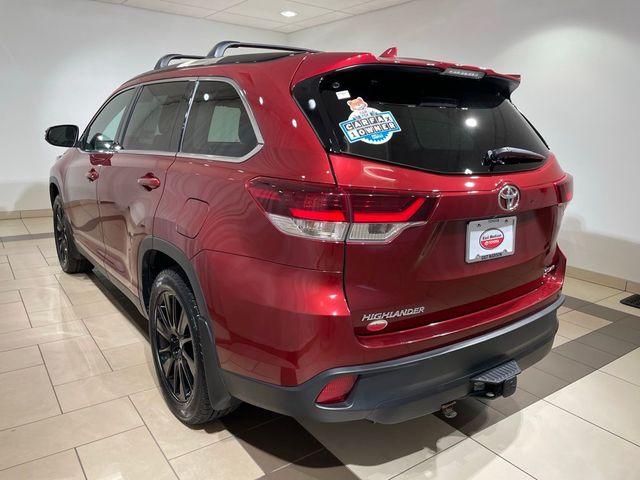 2019 Toyota Highlander SE