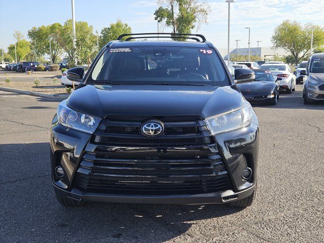 2019 Toyota Highlander SE