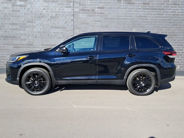 2019 Toyota Highlander SE