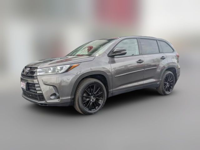 2019 Toyota Highlander SE