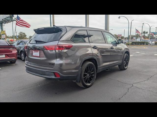 2019 Toyota Highlander SE