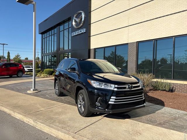 2019 Toyota Highlander SE