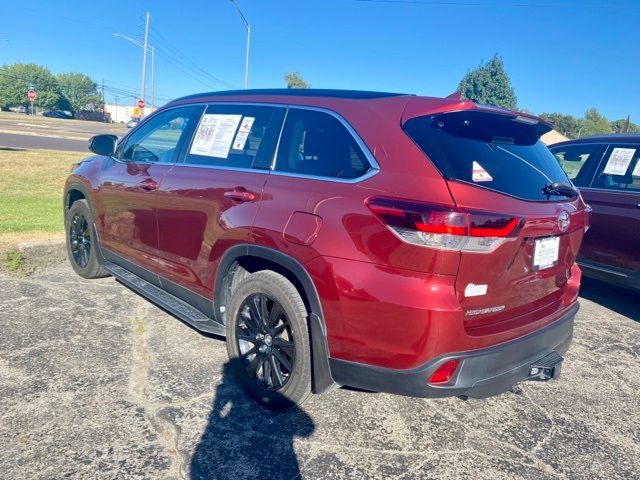 2019 Toyota Highlander SE