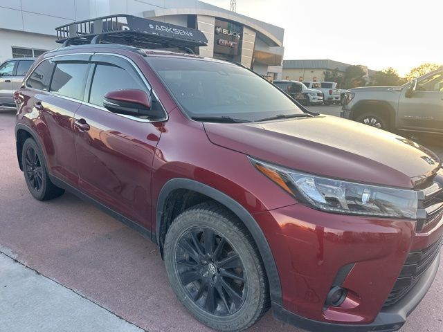 2019 Toyota Highlander SE