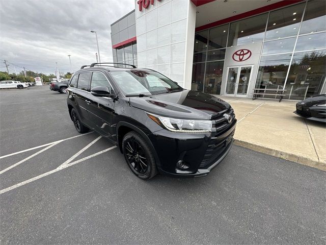 2019 Toyota Highlander SE