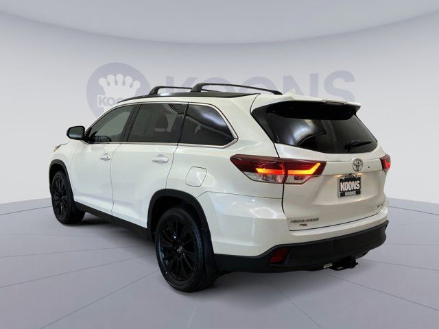 2019 Toyota Highlander SE