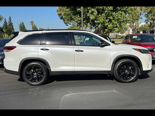 2019 Toyota Highlander SE