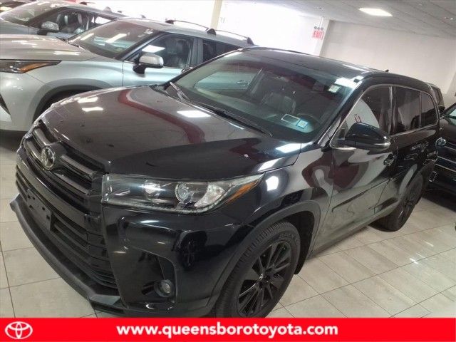 2019 Toyota Highlander SE