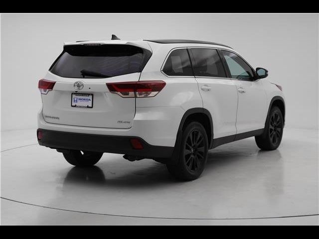 2019 Toyota Highlander SE