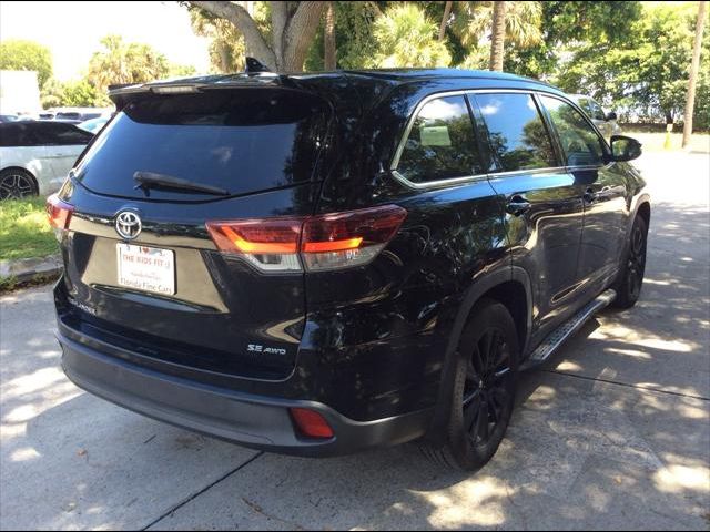 2019 Toyota Highlander SE