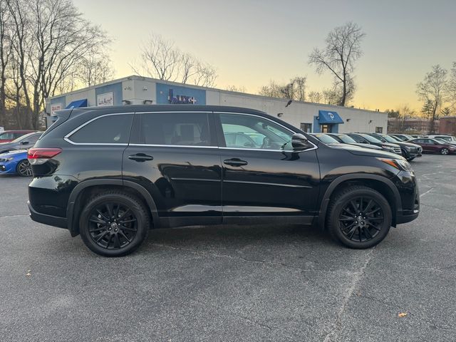 2019 Toyota Highlander SE