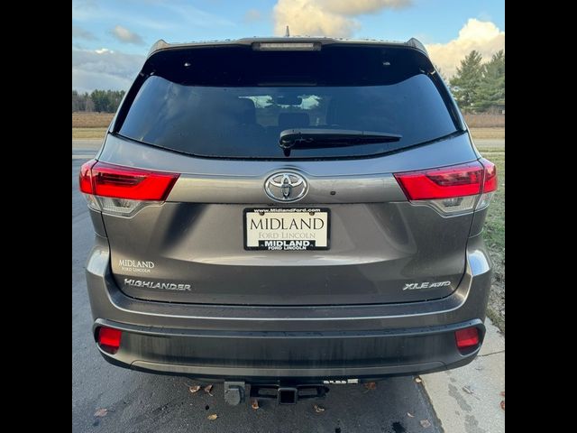 2019 Toyota Highlander SE