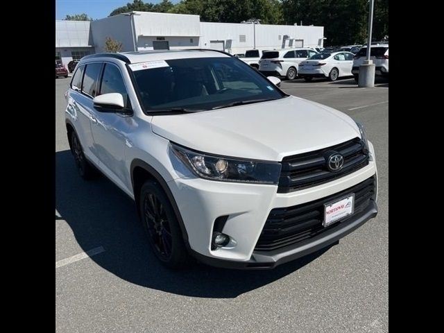 2019 Toyota Highlander SE