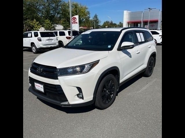 2019 Toyota Highlander SE