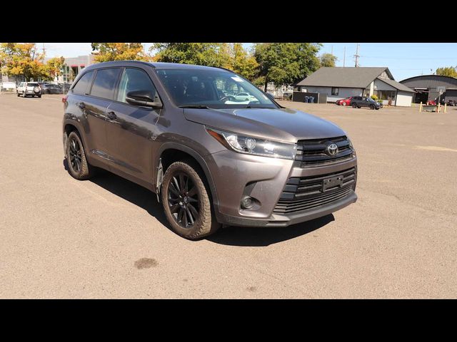 2019 Toyota Highlander SE