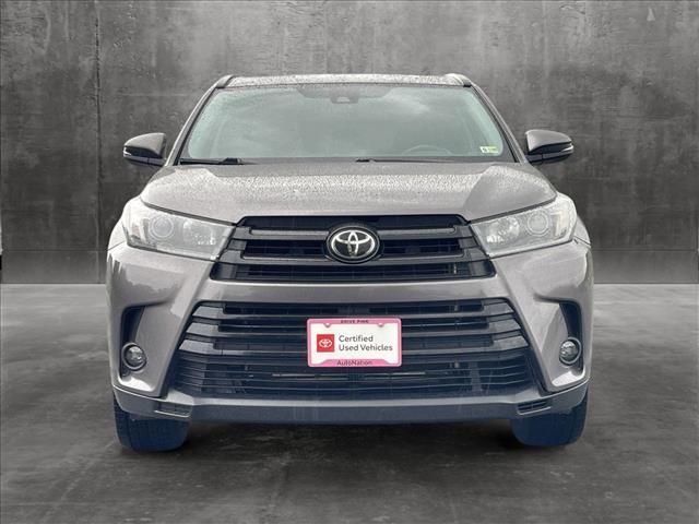 2019 Toyota Highlander SE