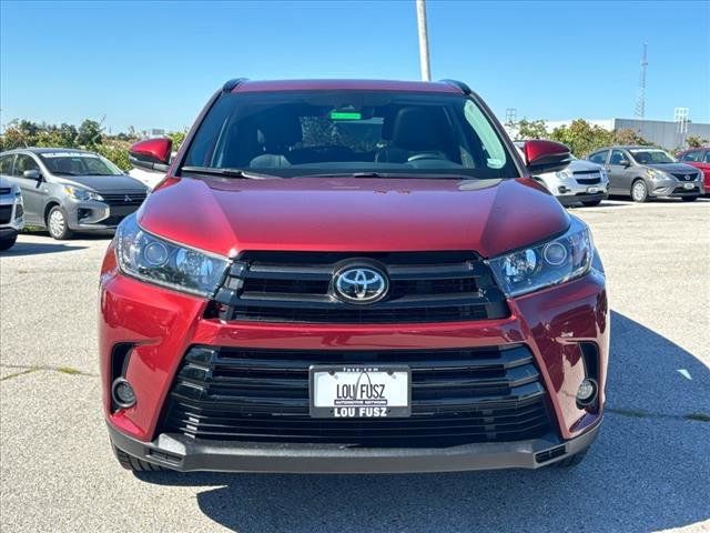 2019 Toyota Highlander SE