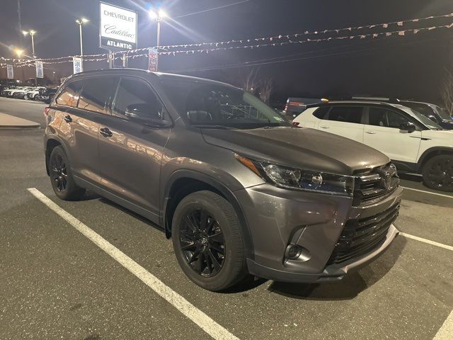 2019 Toyota Highlander SE