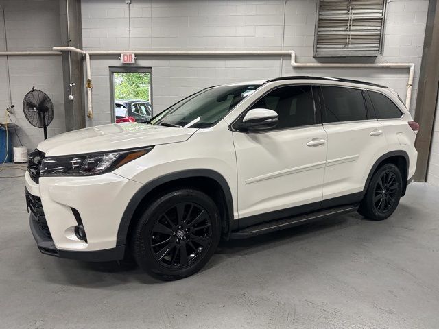 2019 Toyota Highlander SE