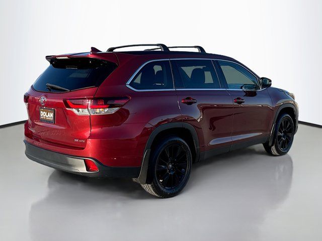 2019 Toyota Highlander SE