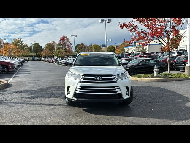 2019 Toyota Highlander SE