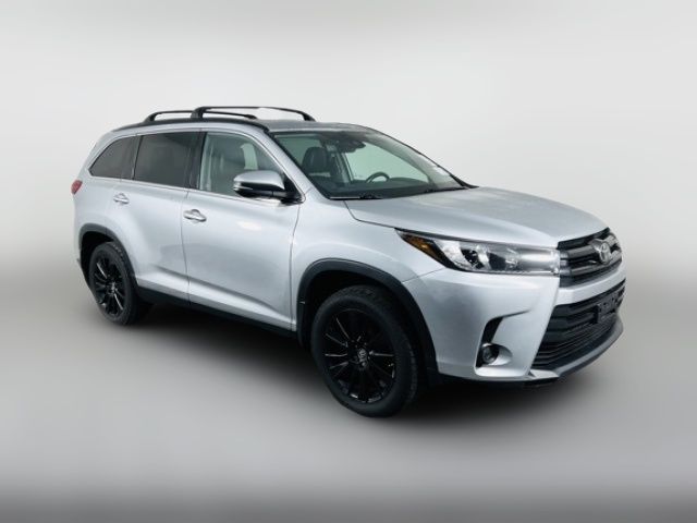 2019 Toyota Highlander SE