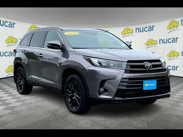 2019 Toyota Highlander SE