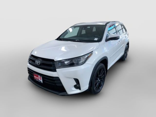 2019 Toyota Highlander SE