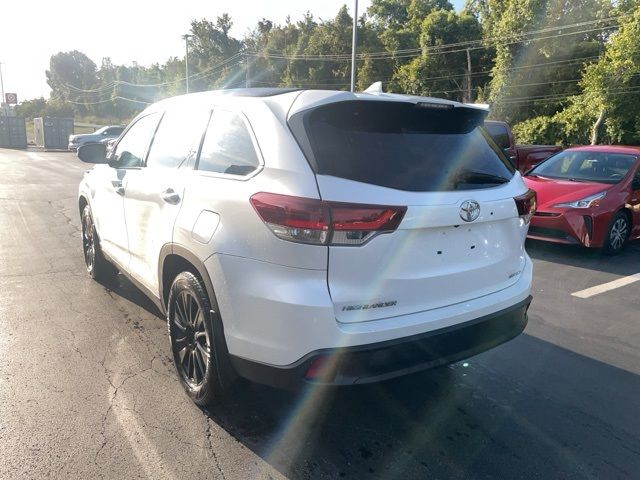 2019 Toyota Highlander SE