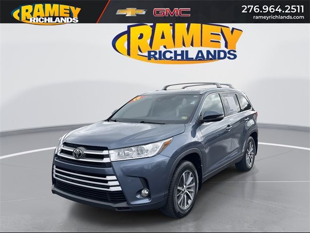 2019 Toyota Highlander SE