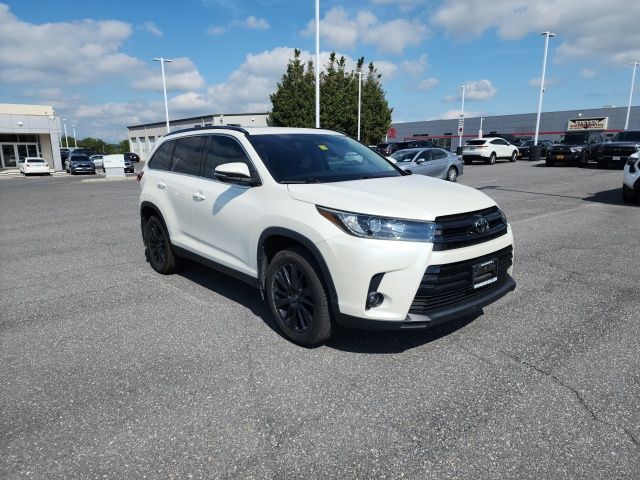 2019 Toyota Highlander SE