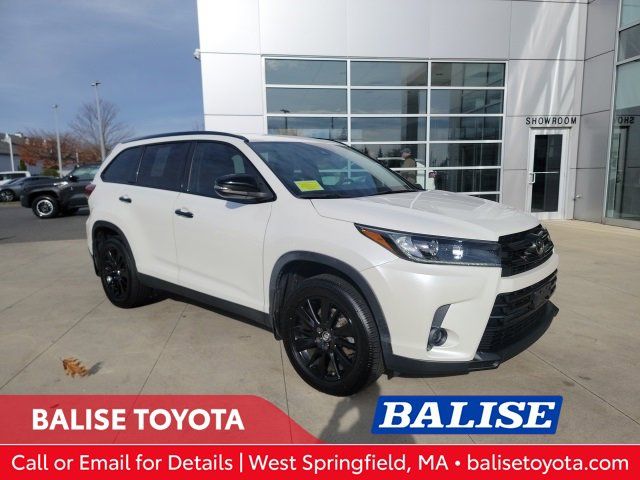 2019 Toyota Highlander SE