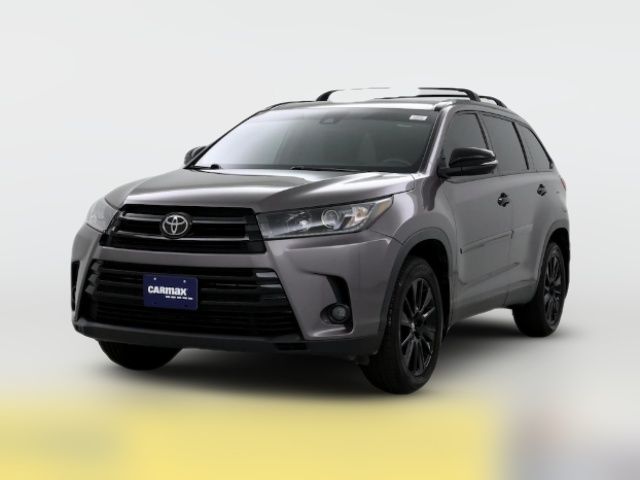 2019 Toyota Highlander SE