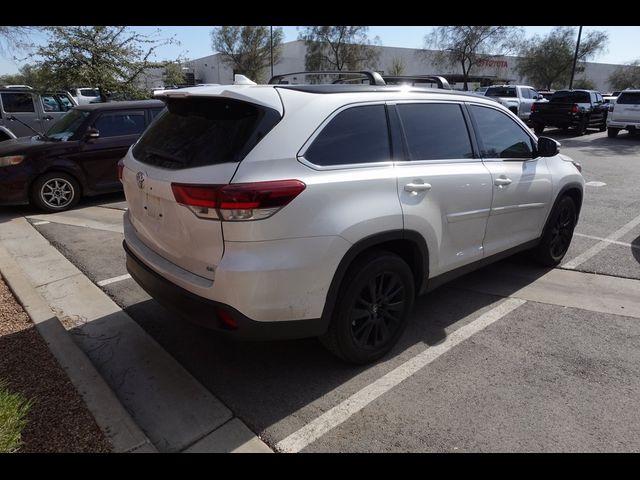 2019 Toyota Highlander SE